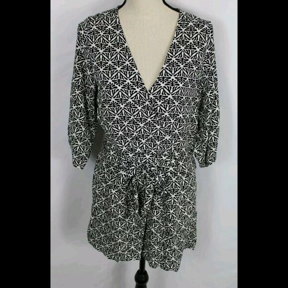ESCAPADA LIVING S/S NAOMI ROMPER WHITE BLACK TURKS - Picture 1 of 10